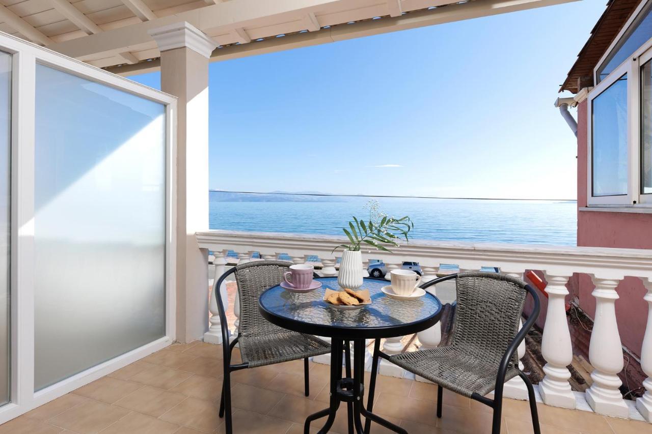 Marina Beachfront Apartment By Konnect, Ypsos Exterior foto